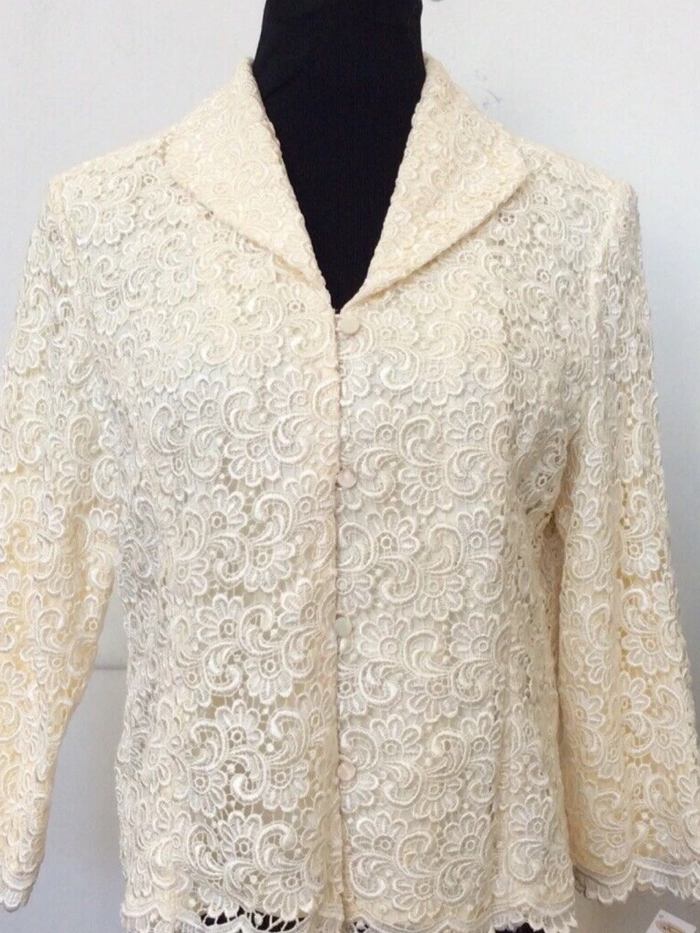 Vintage Talbot’s Cream Floral Lace Blazer Jacket Size 14 Retail $158